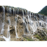 中国・チベット・九賽溝・世界遺産〜豪快な滝の写真素材(1)
